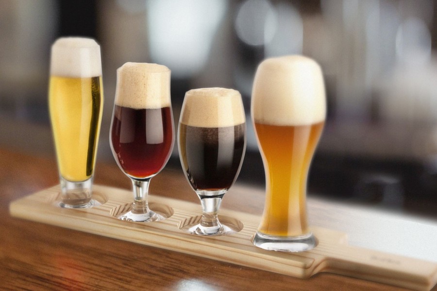 Tabletop & Bar Final Touch Beer Flight Tasting Sets | 6 Piece Beer Tasting Paddle Set | Final Touch® Light Wood