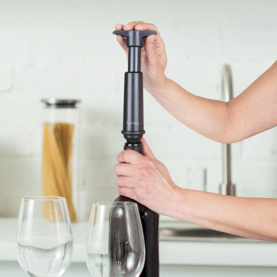 Tabletop & Bar Final Touch Wine Accessories | Wine Bottle Pump With Two Stoppers | Final Touch® Black